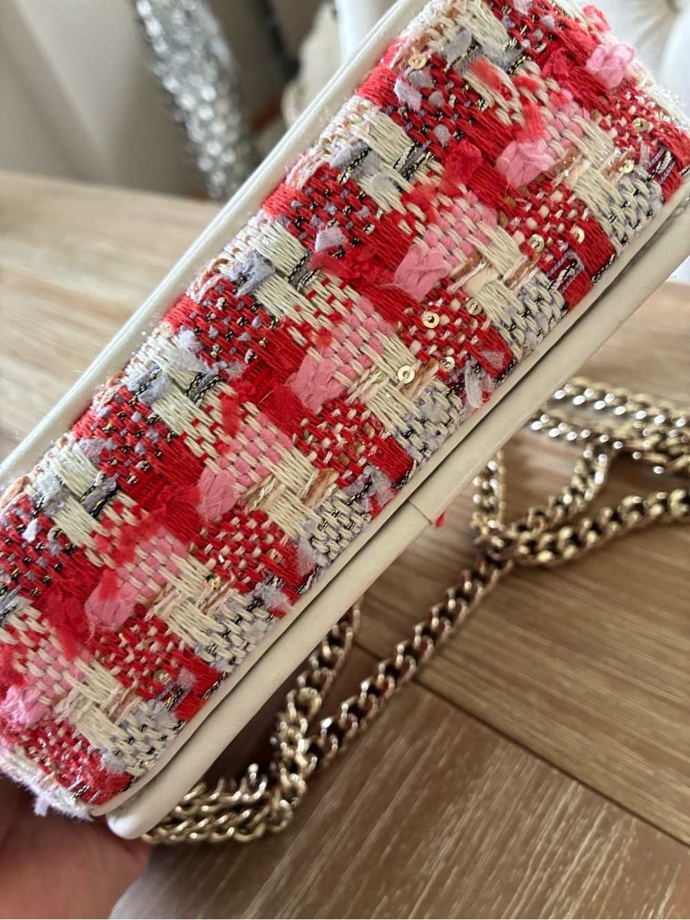 NEW, GORGEOUS KATE SPADE BAG! The heart turns to open! ♠️♠️ - Picture 9 of 14
